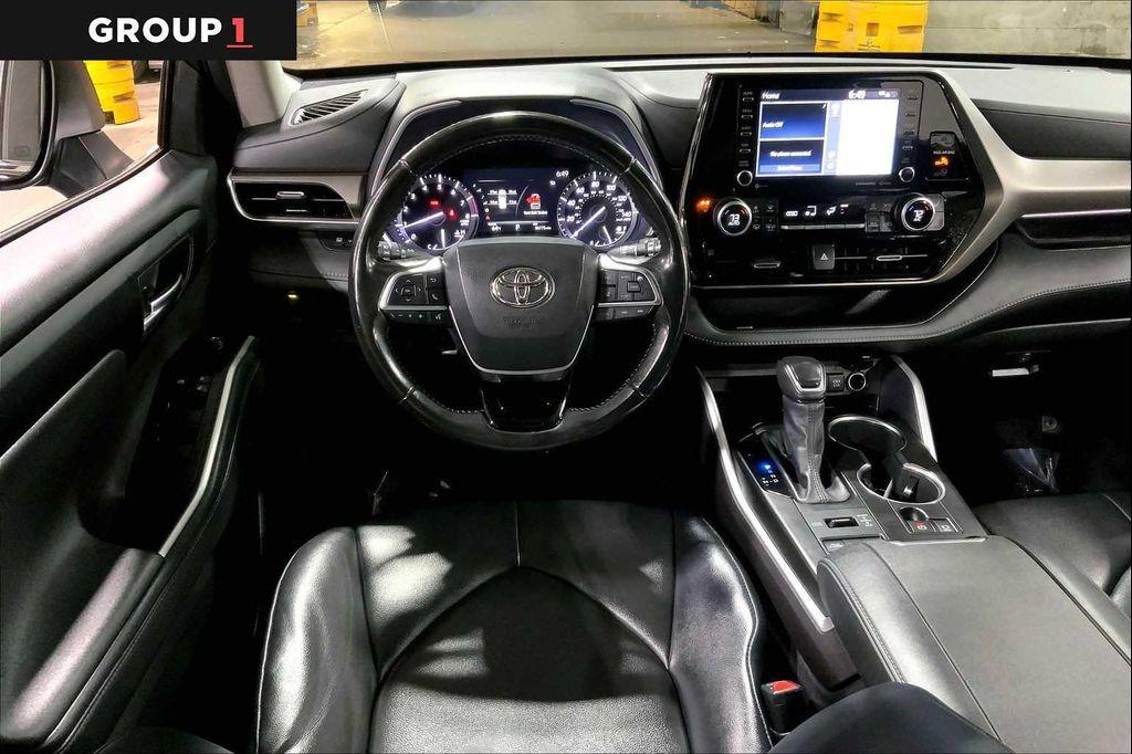 used 2021 Toyota Highlander car, priced at $29,337