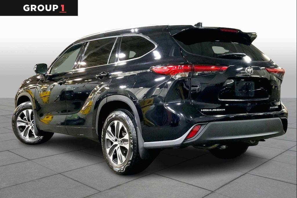 used 2021 Toyota Highlander car, priced at $29,337