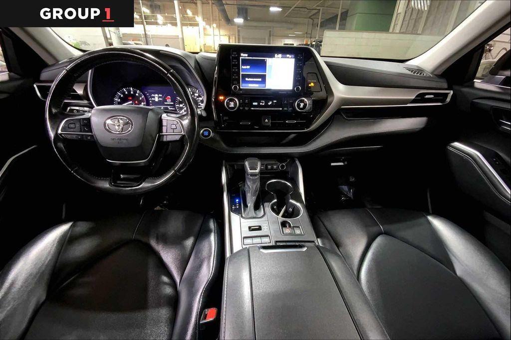 used 2021 Toyota Highlander car, priced at $29,337