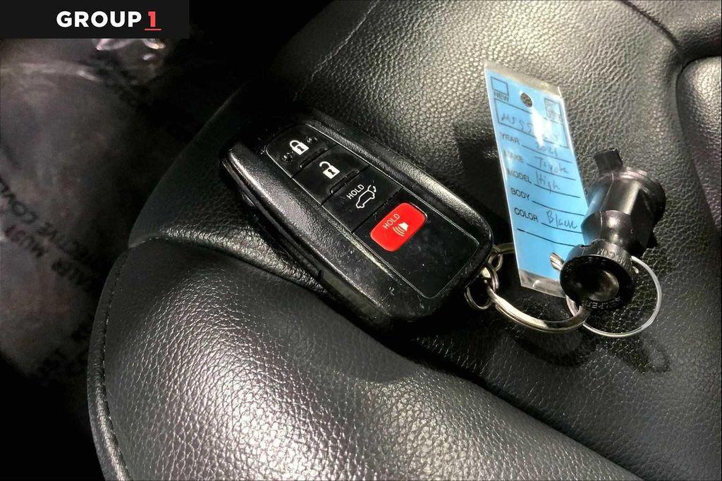 used 2021 Toyota Highlander car, priced at $29,337