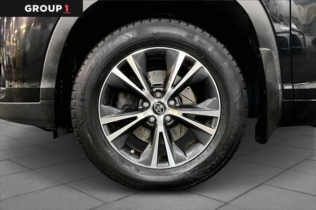 used 2018 Toyota Highlander car, priced at $28,847
