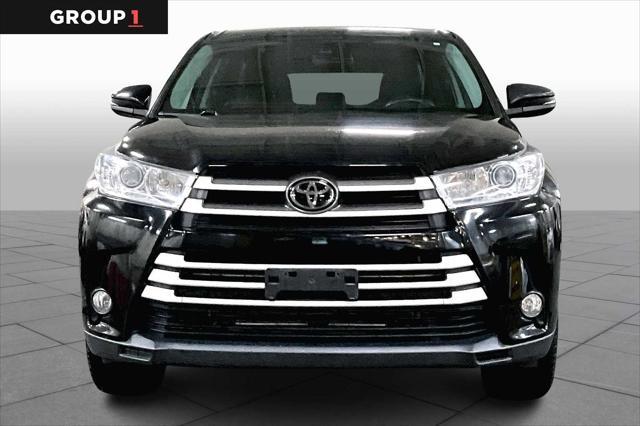 used 2018 Toyota Highlander car, priced at $28,847