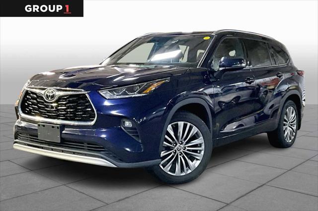 used 2021 Toyota Highlander car, priced at $33,447