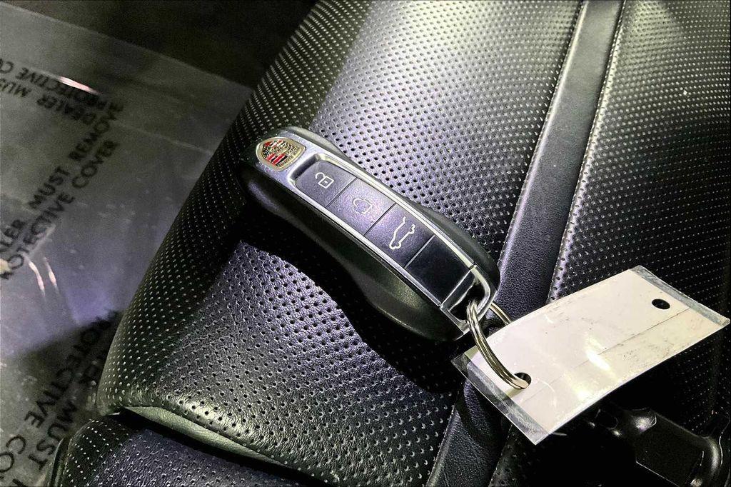 used 2020 Porsche Cayenne car, priced at $33,497