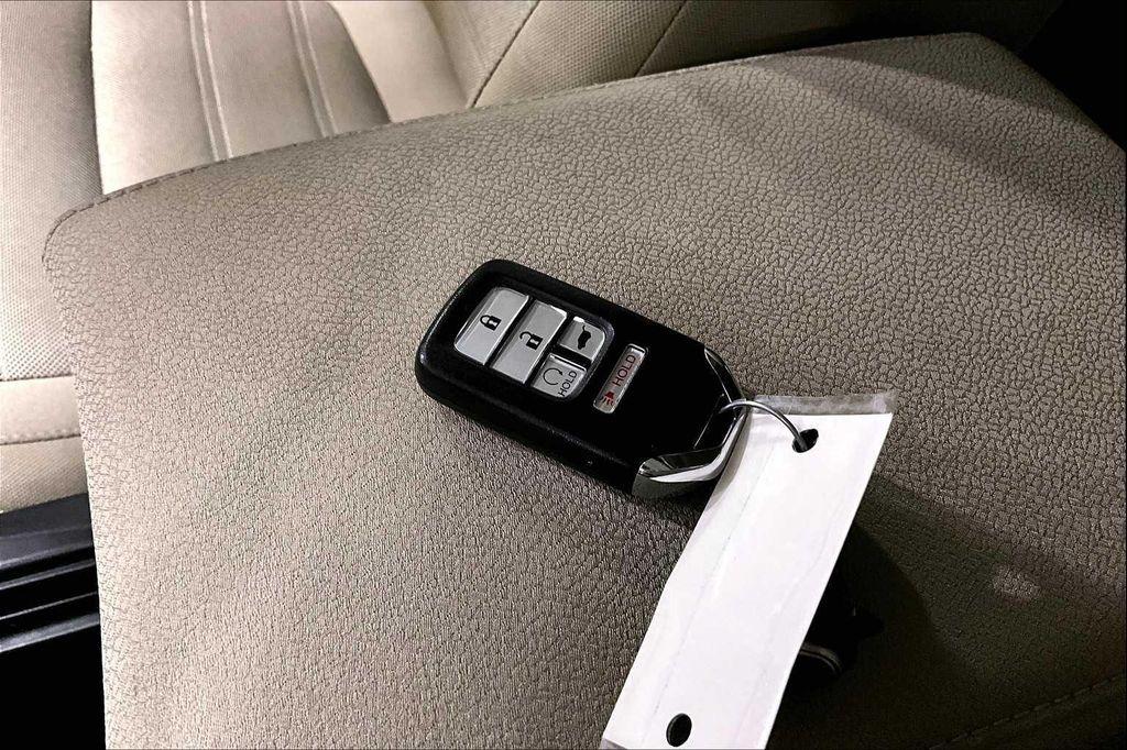 used 2022 Honda CR-V car, priced at $28,277