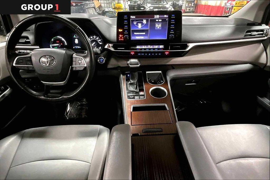 used 2024 Toyota Sienna car, priced at $44,787