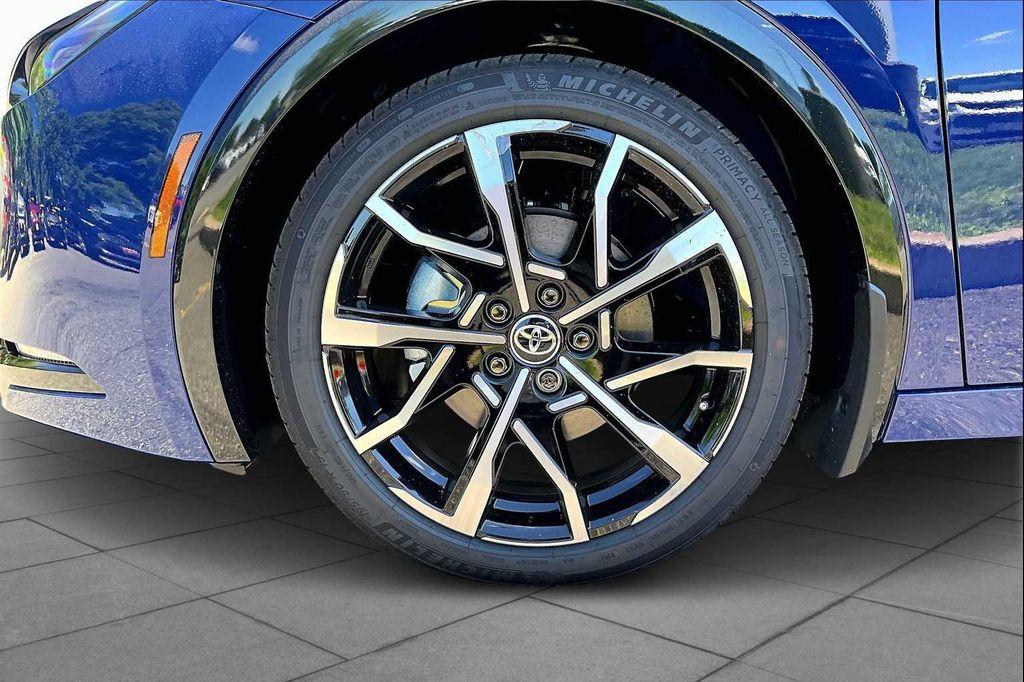 new 2025 Toyota Prius Plug-In Hybrid car, priced at $38,085