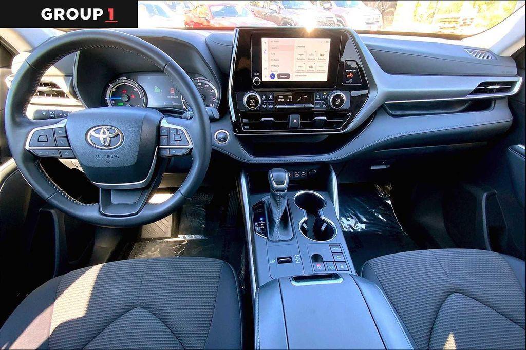 used 2023 Toyota Highlander Hybrid car, priced at $38,997