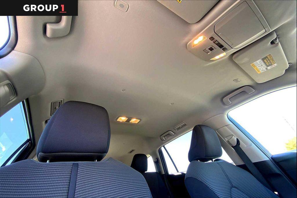 used 2023 Toyota Highlander Hybrid car, priced at $38,997