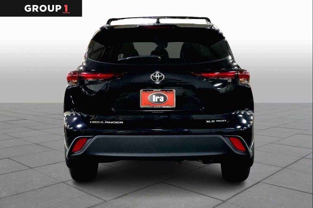 used 2024 Toyota Highlander car, priced at $43,697
