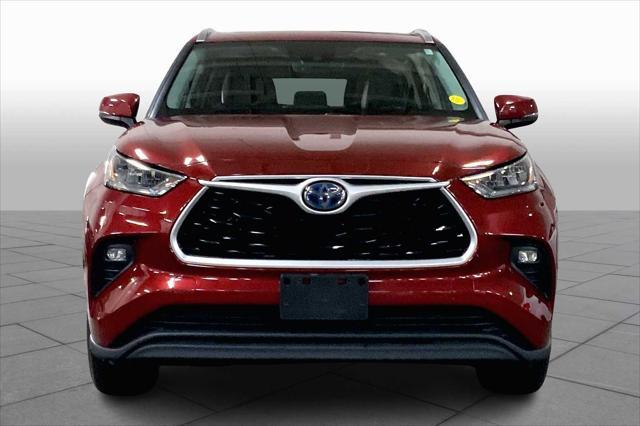 used 2020 Toyota Highlander Hybrid car, priced at $37,867