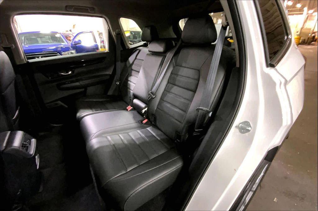 used 2025 Honda CR-V car, priced at $35,997