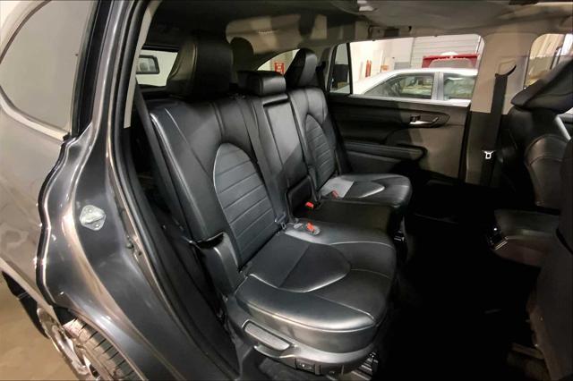 used 2023 Toyota Highlander car, priced at $34,988