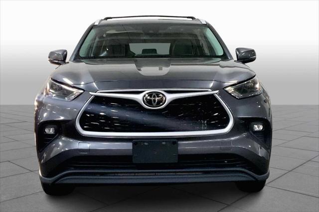 used 2023 Toyota Highlander car, priced at $34,988