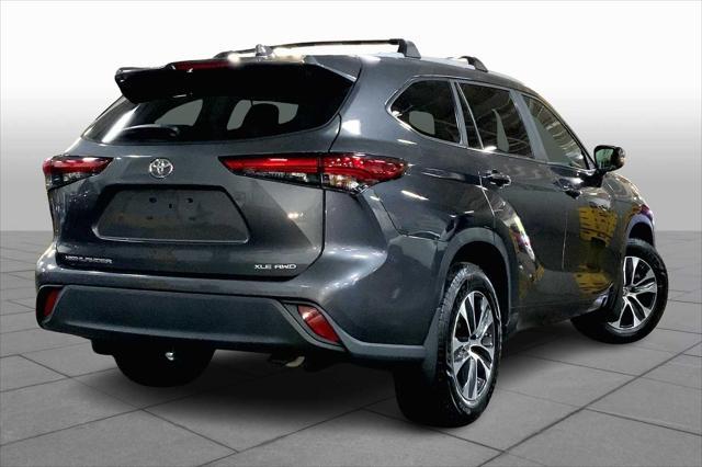 used 2023 Toyota Highlander car, priced at $34,988