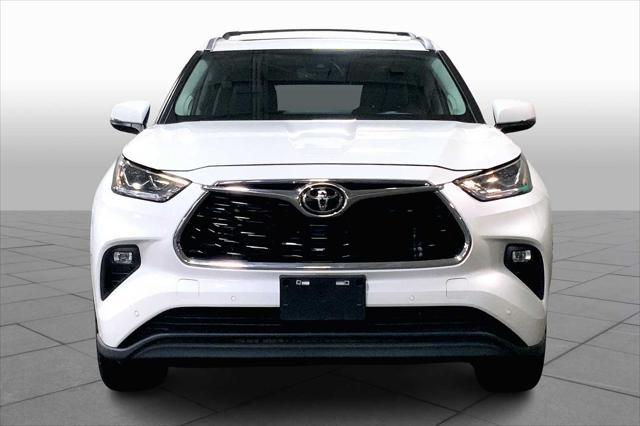 used 2023 Toyota Highlander car, priced at $35,077