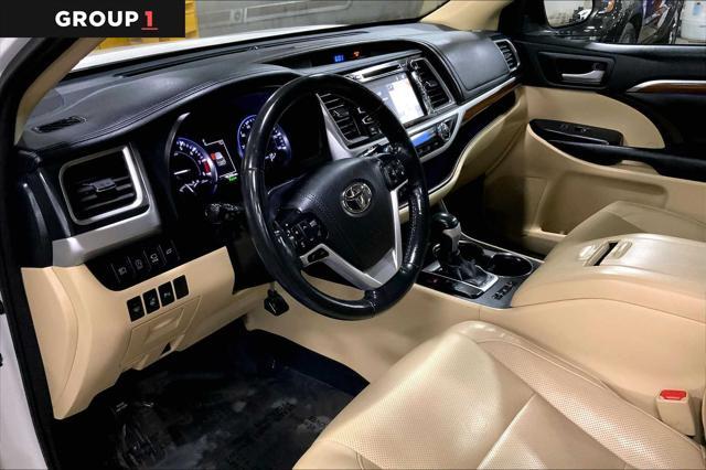 used 2018 Toyota Highlander car, priced at $25,497