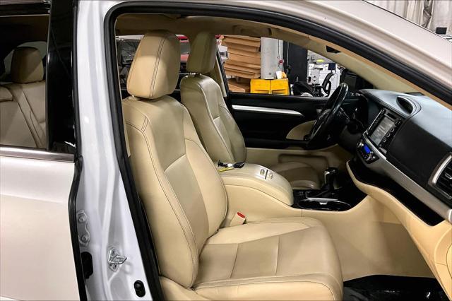 used 2017 Toyota Highlander car, priced at $22,013