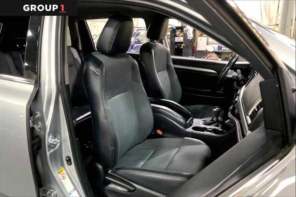 used 2019 Toyota Highlander car, priced at $23,447