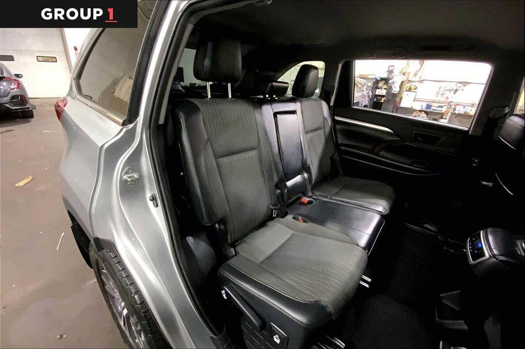 used 2019 Toyota Highlander car, priced at $23,447