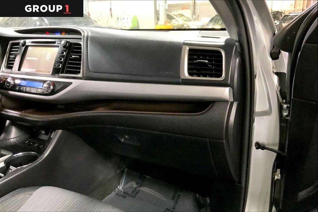used 2019 Toyota Highlander car, priced at $23,447