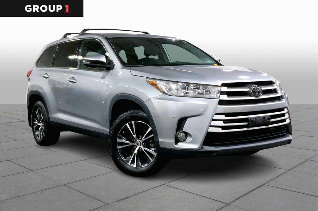 used 2019 Toyota Highlander car, priced at $23,447