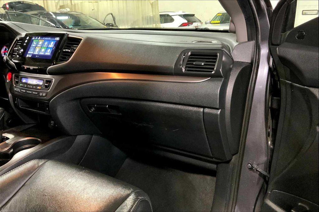 used 2020 Honda Pilot car, priced at $24,997