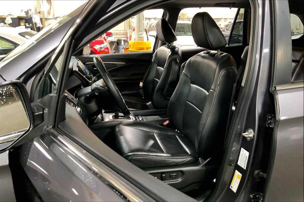 used 2020 Honda Pilot car, priced at $24,997