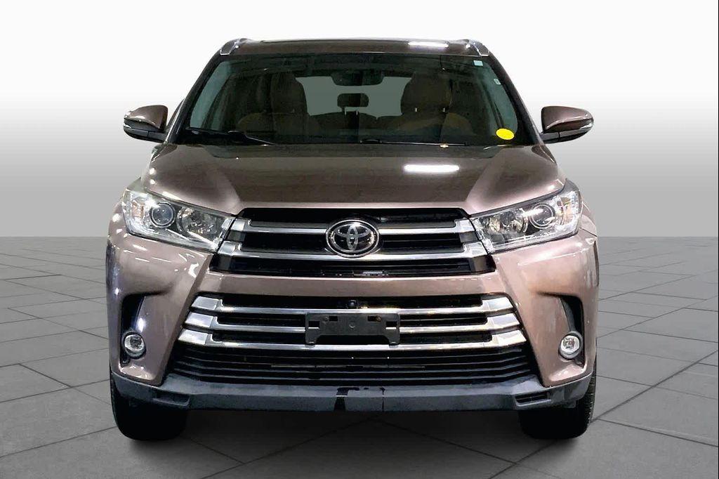 used 2019 Toyota Highlander car, priced at $29,997