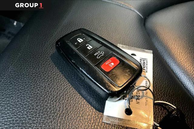 used 2022 Toyota Highlander car, priced at $35,457