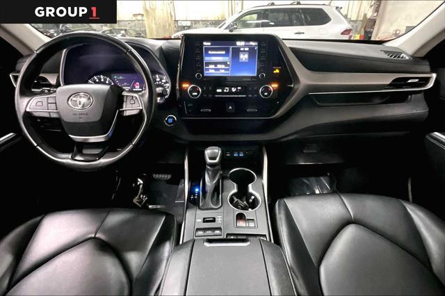 used 2022 Toyota Highlander car, priced at $35,457
