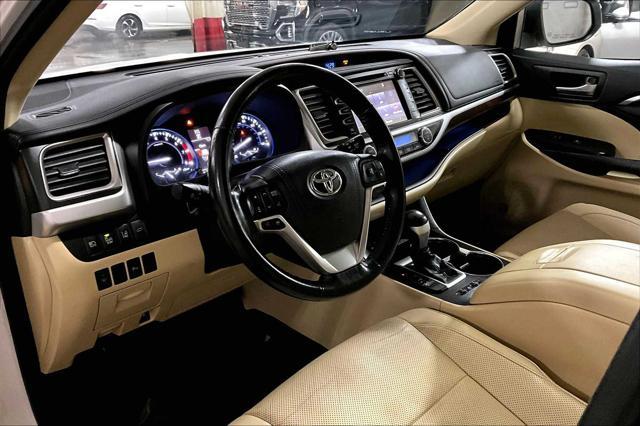 used 2015 Toyota Highlander car, priced at $20,997