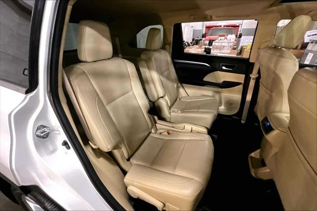 used 2015 Toyota Highlander car, priced at $20,997