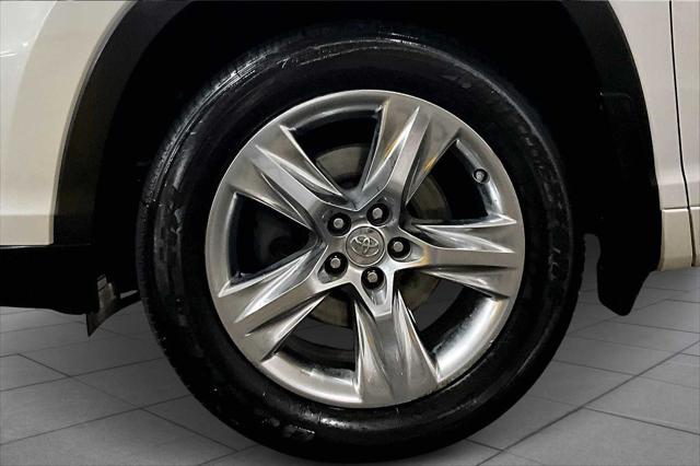 used 2015 Toyota Highlander car, priced at $20,997