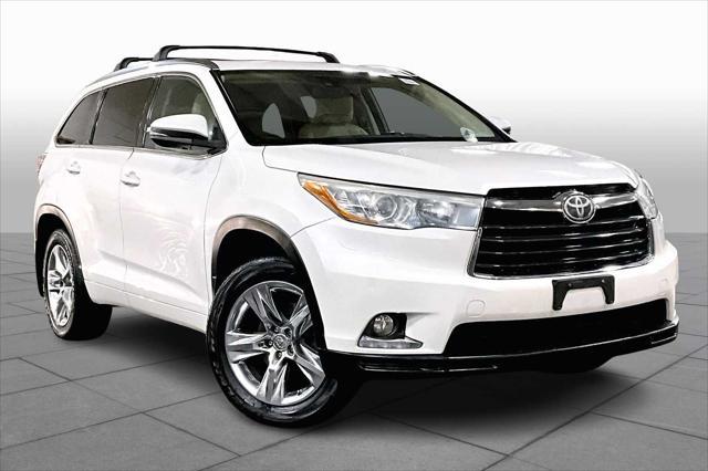 used 2015 Toyota Highlander car, priced at $20,997