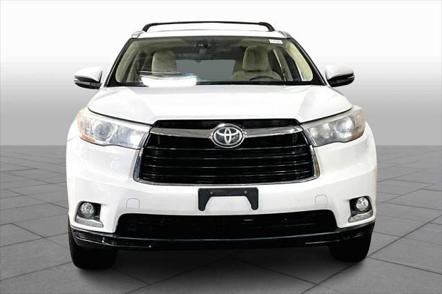 used 2015 Toyota Highlander car, priced at $20,997