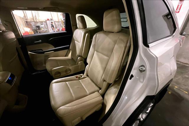 used 2015 Toyota Highlander car, priced at $20,997
