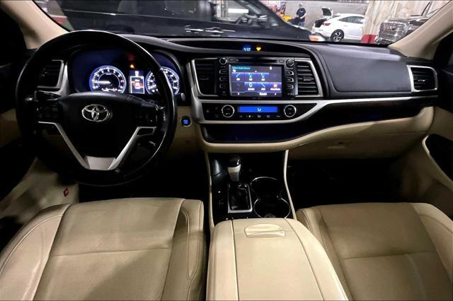 used 2015 Toyota Highlander car, priced at $20,997
