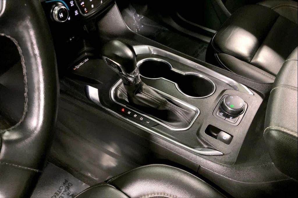 used 2023 Chevrolet Traverse car, priced at $30,000