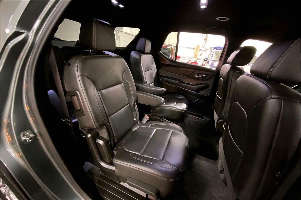 used 2023 Chevrolet Traverse car, priced at $30,000