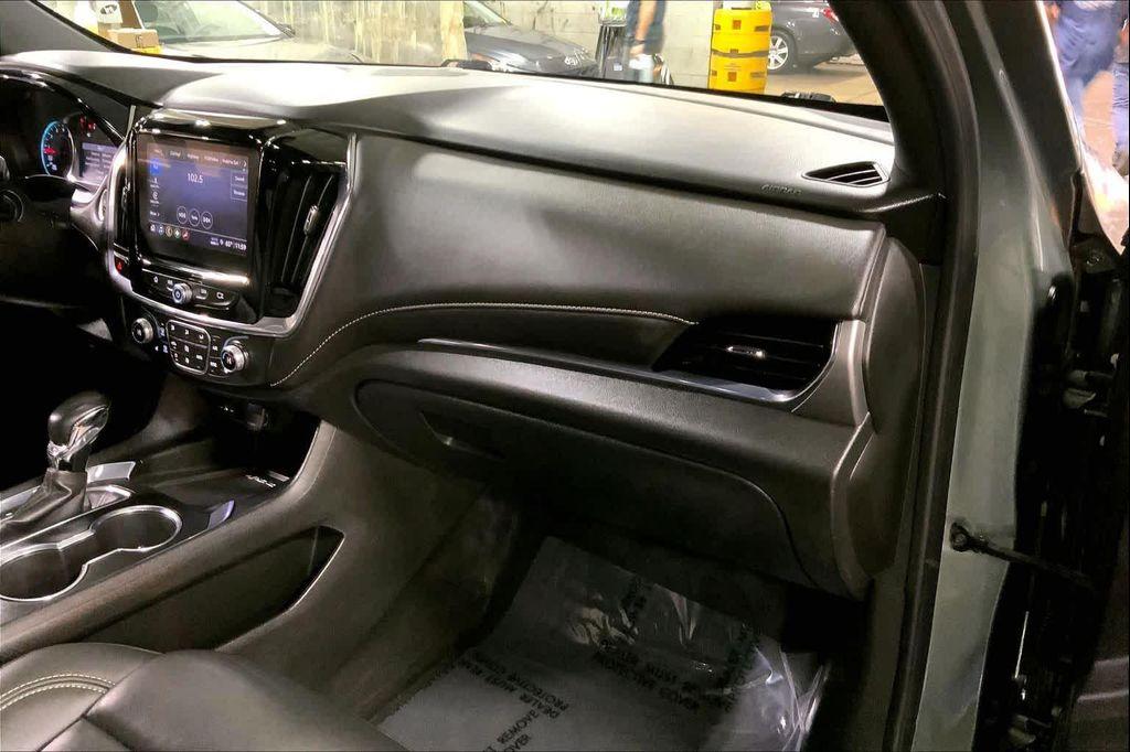 used 2023 Chevrolet Traverse car, priced at $30,000