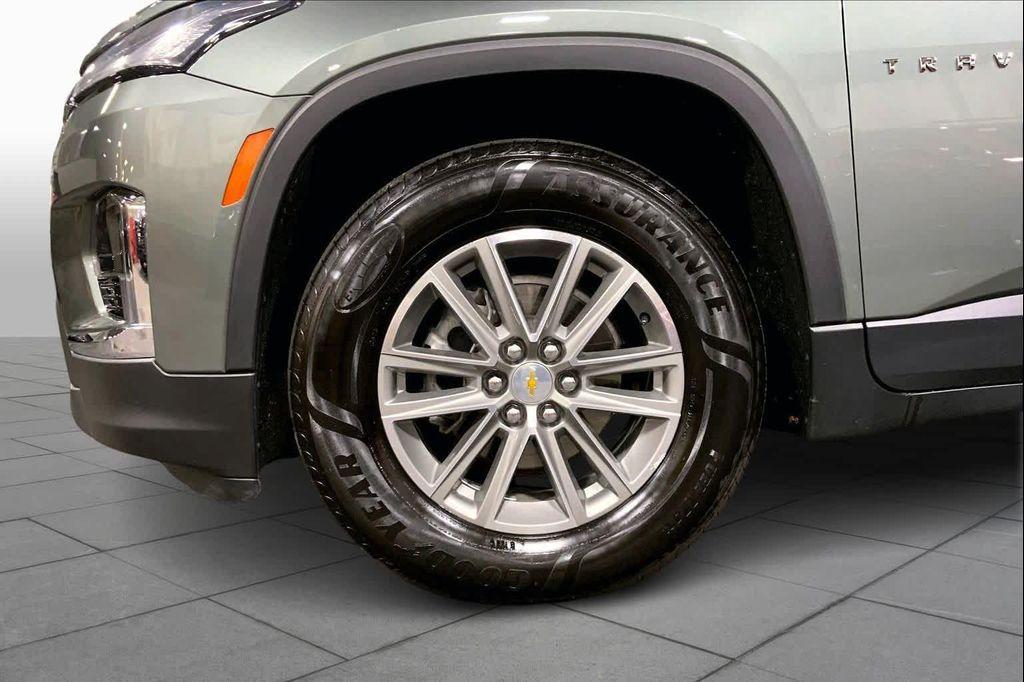 used 2023 Chevrolet Traverse car, priced at $30,000