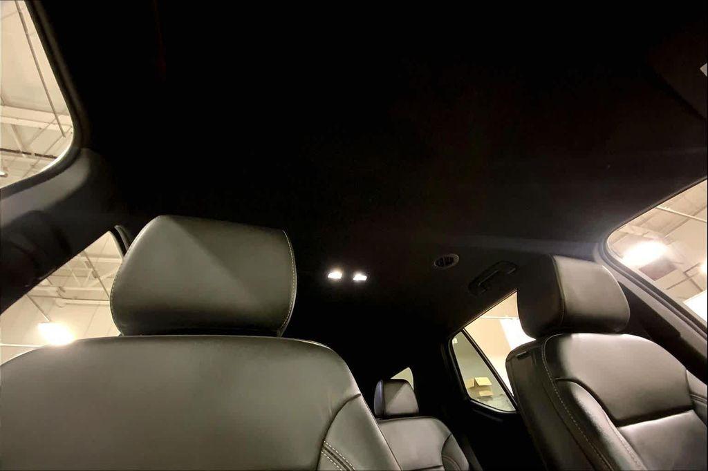 used 2023 Chevrolet Traverse car, priced at $30,000