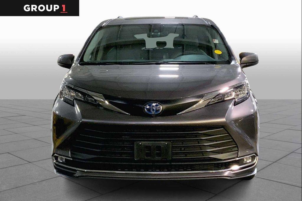 used 2023 Toyota Sienna car, priced at $41,127