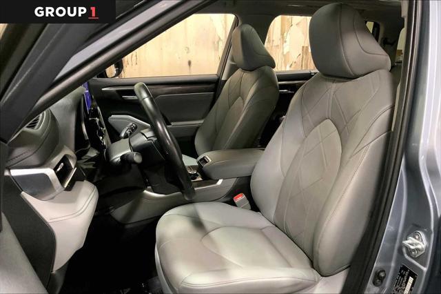 used 2023 Toyota Highlander car, priced at $49,997