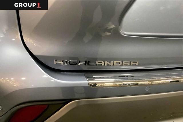 used 2023 Toyota Highlander car, priced at $49,997