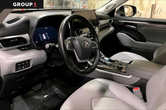 used 2023 Toyota Highlander car, priced at $49,997