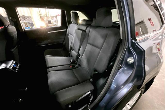 used 2015 Toyota Highlander car, priced at $18,497