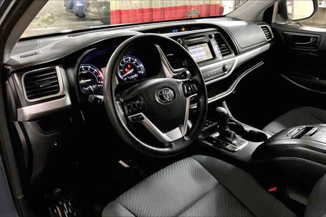 used 2015 Toyota Highlander car, priced at $18,497