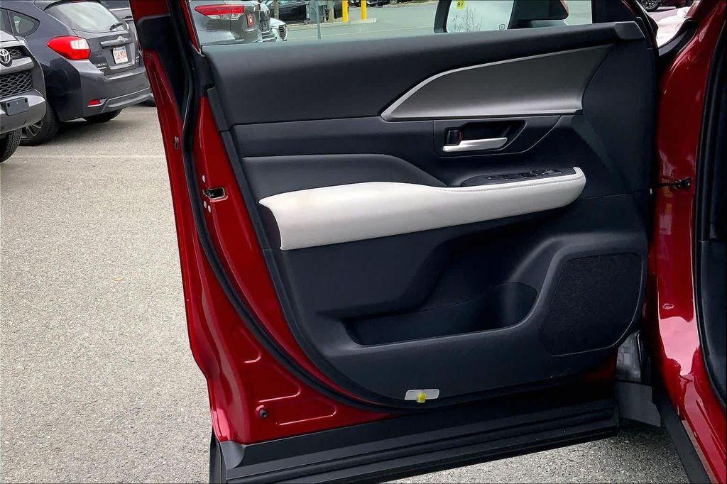 new 2026 Toyota Grand Highlander Hybrid car, priced at $51,718